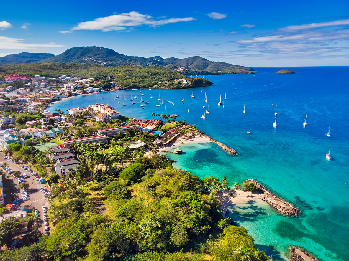 Martinique: Where and When Should You Swim? Sea temperature by month