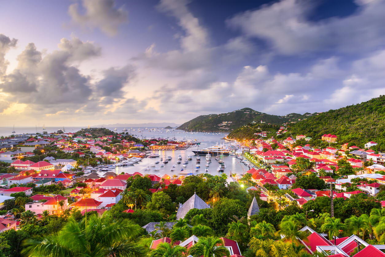 Saint-Barthelemy: Sea water temperature Today and Forecast